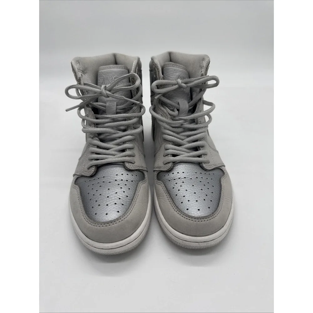 Nike Air Jordan 1 Retro High Stealth Gray White High Top Sneakers